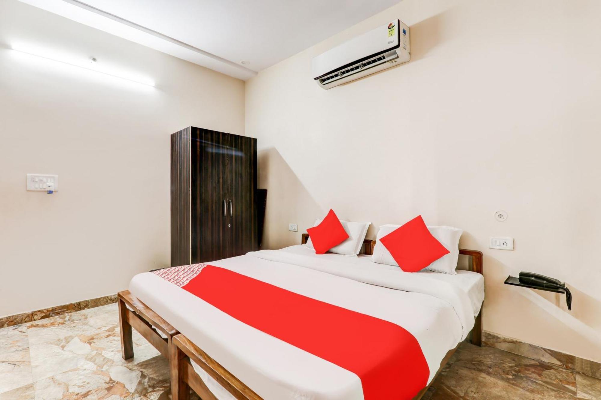 Hotel Oyo Flagship Raghuvar Palace à Lucknow Extérieur photo