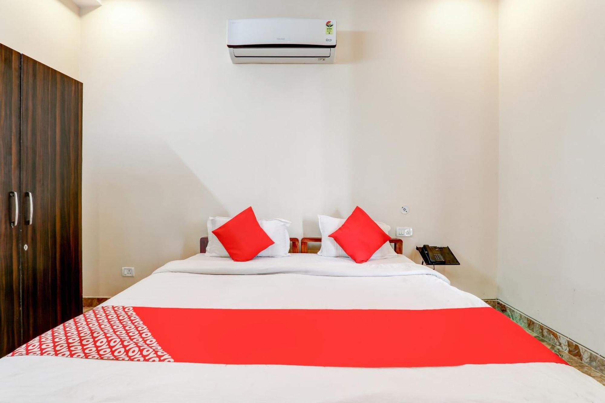 Hotel Oyo Flagship Raghuvar Palace à Lucknow Extérieur photo
